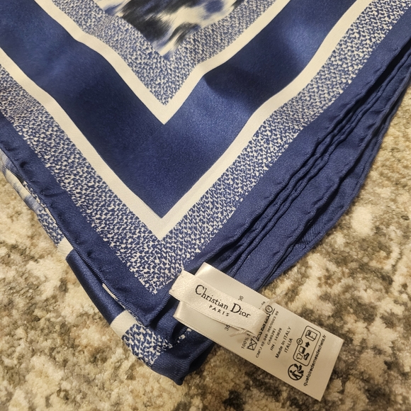 Christian Dior Silk Scarf Wild Dior - Picture 7 of 11